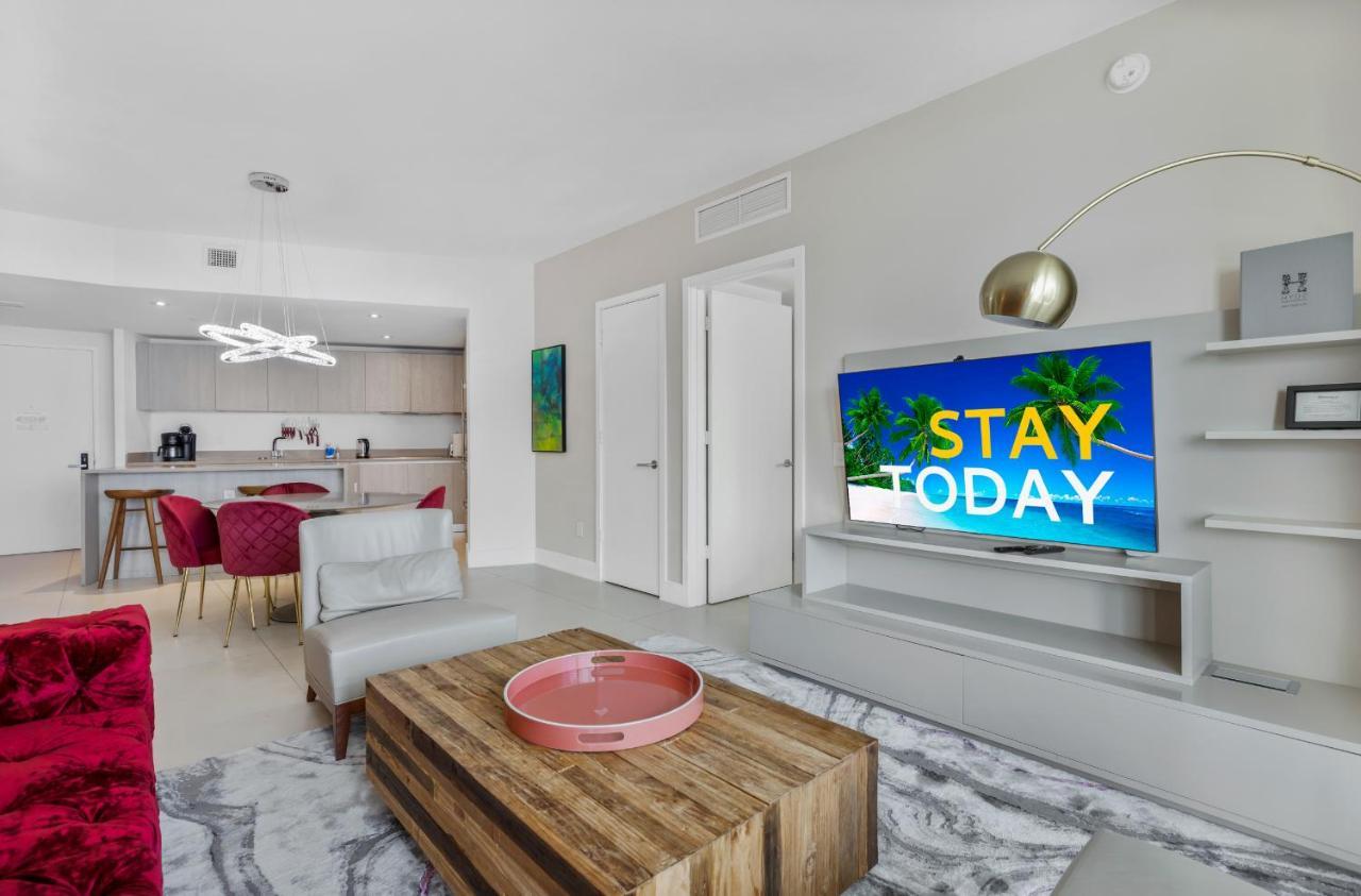 Seashore Resort - 2 Bedroom Right On The Beach Direct Ocean-View With Amenities On The Rooftop Hollywood Extérieur photo