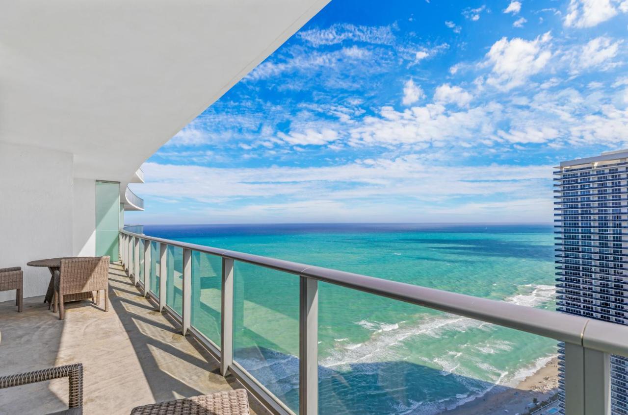 Seashore Resort - 2 Bedroom Right On The Beach Direct Ocean-View With Amenities On The Rooftop Hollywood Extérieur photo
