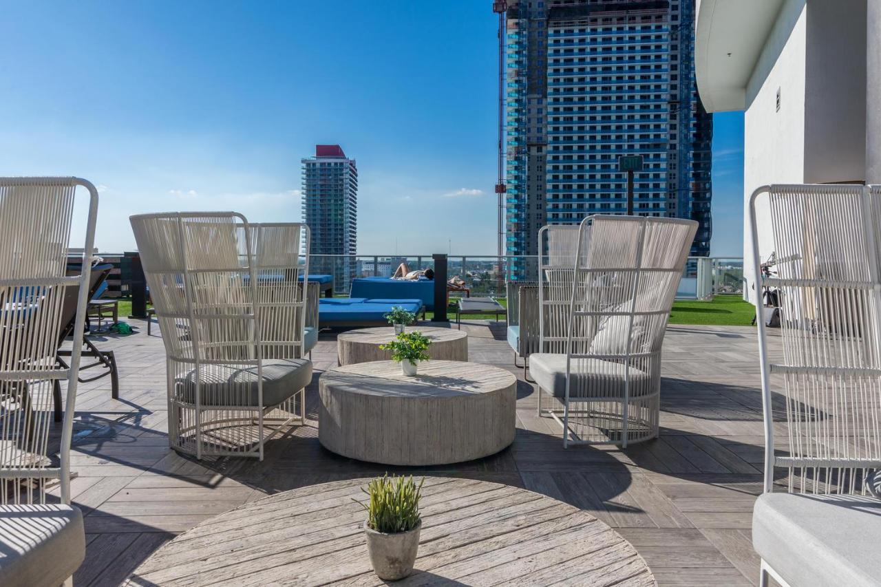 Seashore Resort - 2 Bedroom Right On The Beach Direct Ocean-View With Amenities On The Rooftop Hollywood Extérieur photo