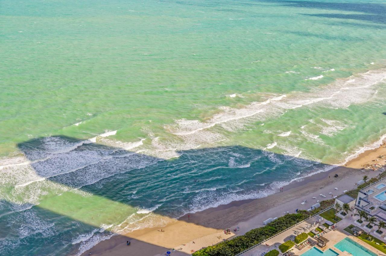 Seashore Resort - 2 Bedroom Right On The Beach Direct Ocean-View With Amenities On The Rooftop Hollywood Extérieur photo