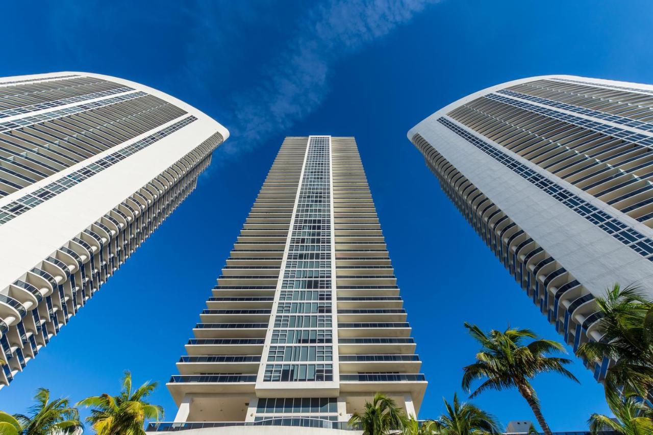 Seashore Resort - 2 Bedroom Right On The Beach Direct Ocean-View With Amenities On The Rooftop Hollywood Extérieur photo
